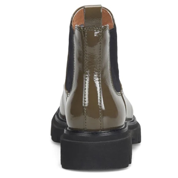 NWT $170 Sofft AQUA Collection Samira Leather Chelsea Boot - Waterproof! - Picture 4 of 9